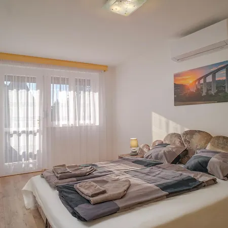 Tailor Apartman * Igal